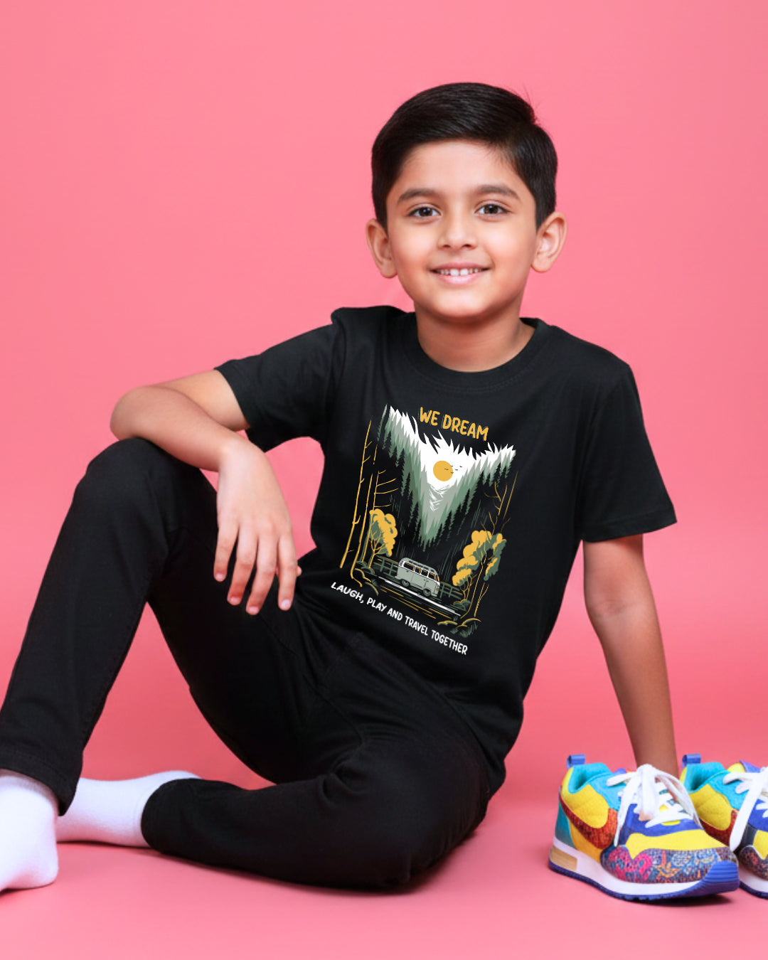 Travel Together - Black - Unisex Kids T-shirt