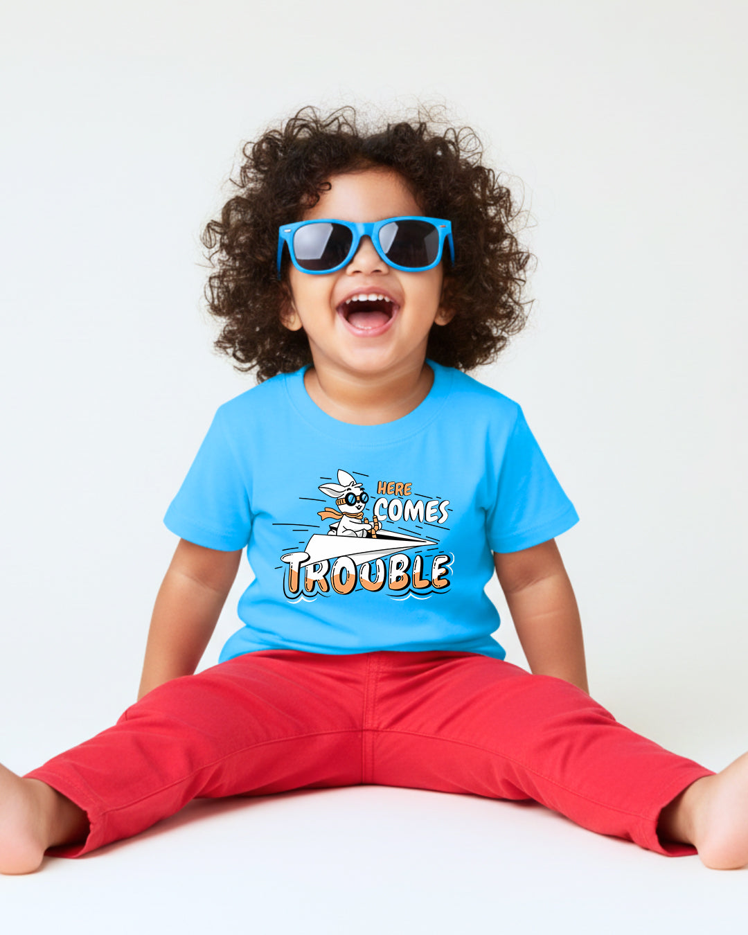 Here Comes Trouble - Light Blue - Kids Unisex T-shirts